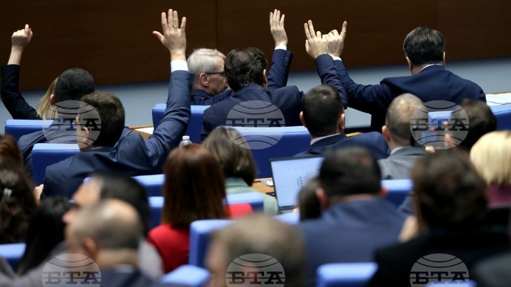 Κρίσιμη ψηφοφορία στη Βουλγαρία: Αποδέχτηκε την παραίτηση της κυβέρνησης Ζελιάσκοφ