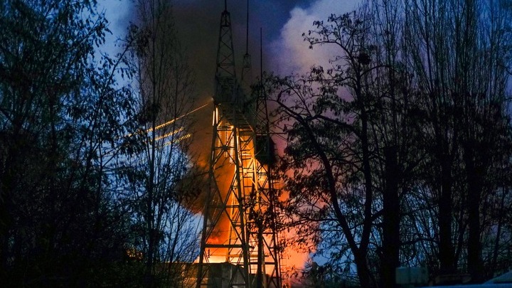 Ρωσική επίθεση στην Ουκρανία: Χιλιάδες χωρίς ηλεκτρικό ρεύμα