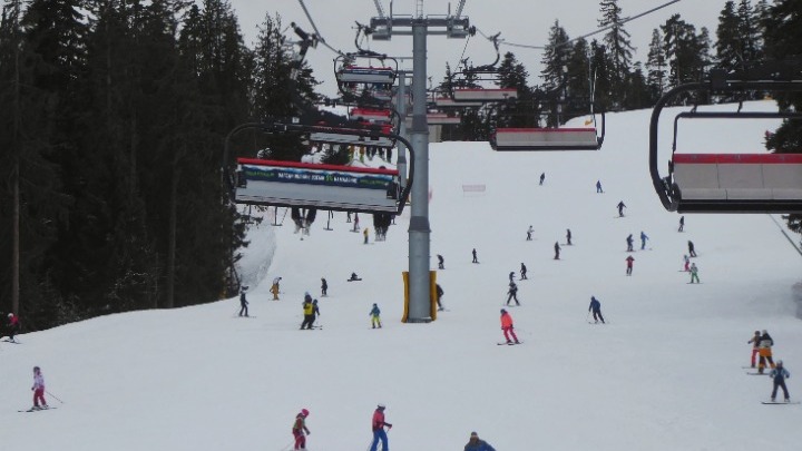 Εορταστική Έναρξη Χιονοδρομικής Σεζόν στο Μπόροβετς Μπόροβετς