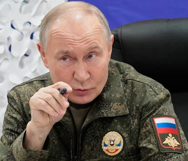 Αναλύσεις για τις συνομιλίες Πούτιν και Αμερικανών απεσταλμένων