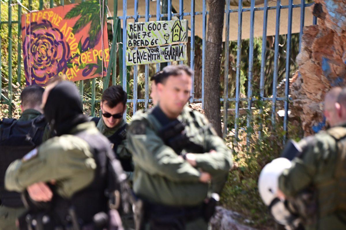 Εκκένωση κατάληψης «Ευαγγελισμός» στο Ηράκλειο και συλλήψεις για την επίθεση στον Μάκη Βορίδη