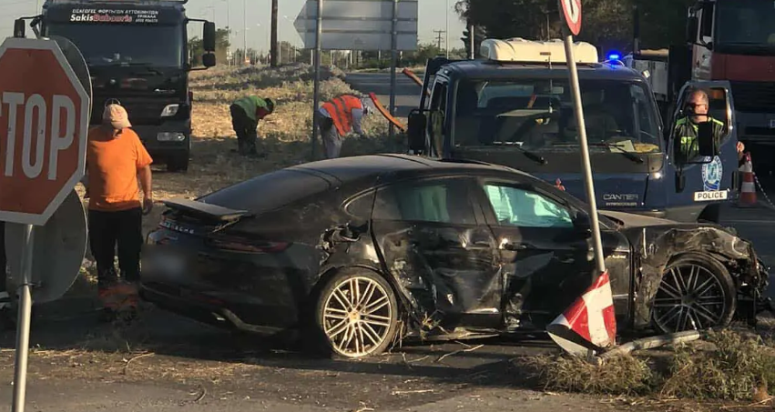 Ελεύθερη με όρους η οδηγός της Porsche μετά το τροχαίο στην εθνική οδό Θεσσαλονίκης - Ν. Μουδανιών