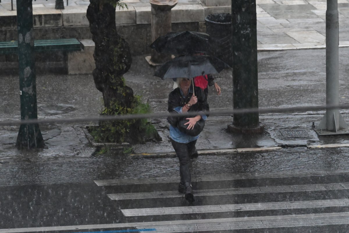 Επικείμενη κακοκαιρία BYRON πλήττει την Ελλάδα