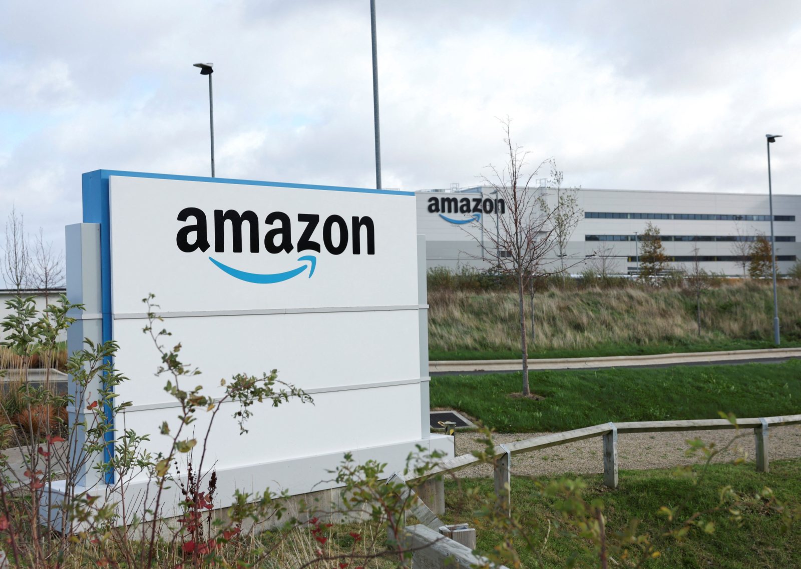 Η Amazon προχωρά σε σημαντικές περικοπές θέσεων εργασίας