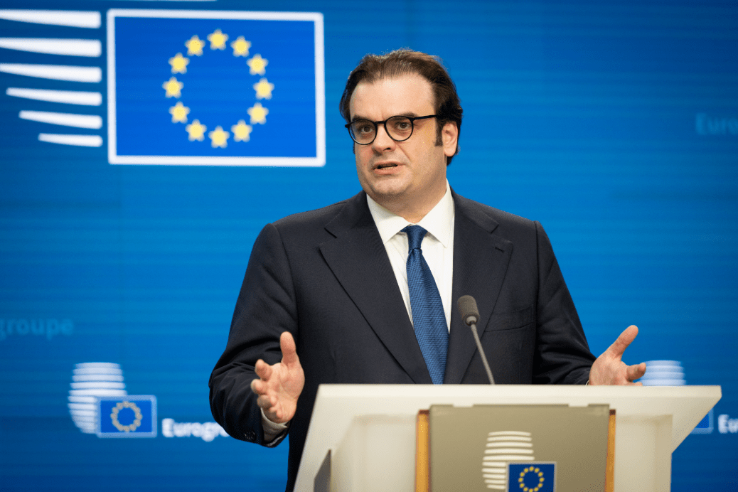 Η Ελλάδα αναλαμβάνει την προεδρία του Eurogroup και του ESM