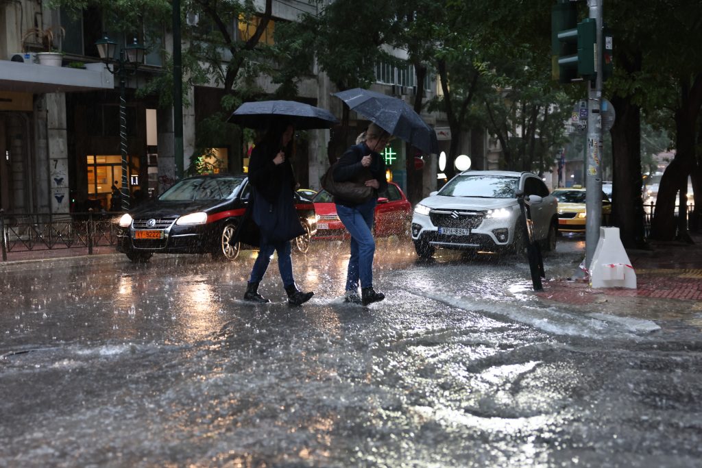 Κακοκαιρία Adel: Προβλήματα στην Αττική, αλλά βελτίωση του καιρού