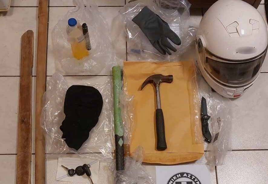 Ληστεία σε περίπτερο στη Νέα Ερυθραία από ανήλικο δράστη