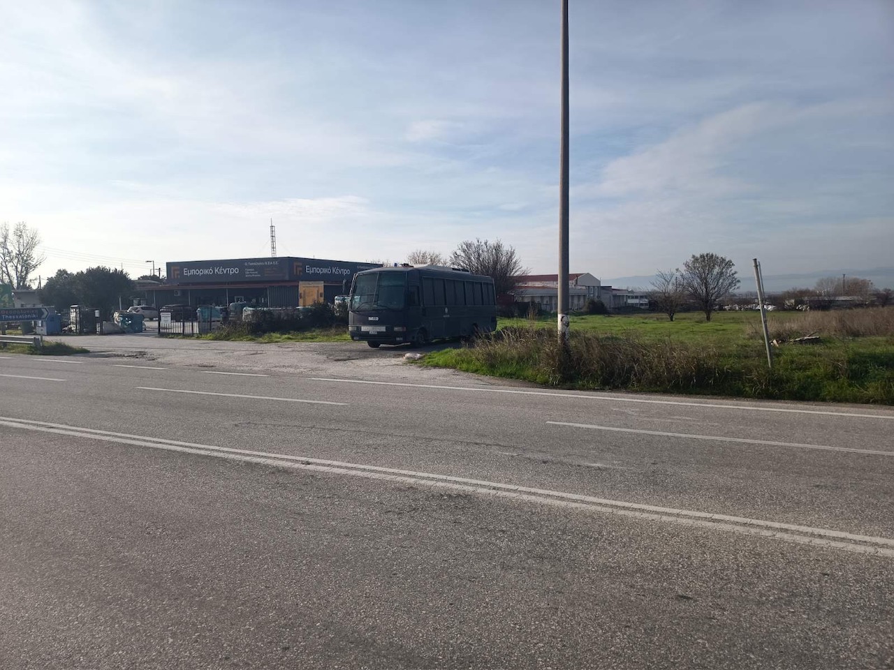 Νέες κινητοποιήσεις αγροτών με μπλόκα σε διάφορες περιοχές