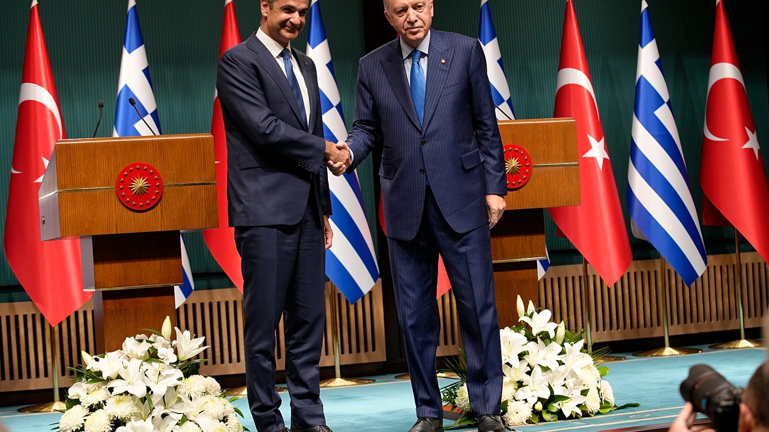 Ο Κυριάκος Μητσοτάκης μιλά για την ελληνική οικονομία, τον τουρισμό και τις σχέσεις με την Τουρκία