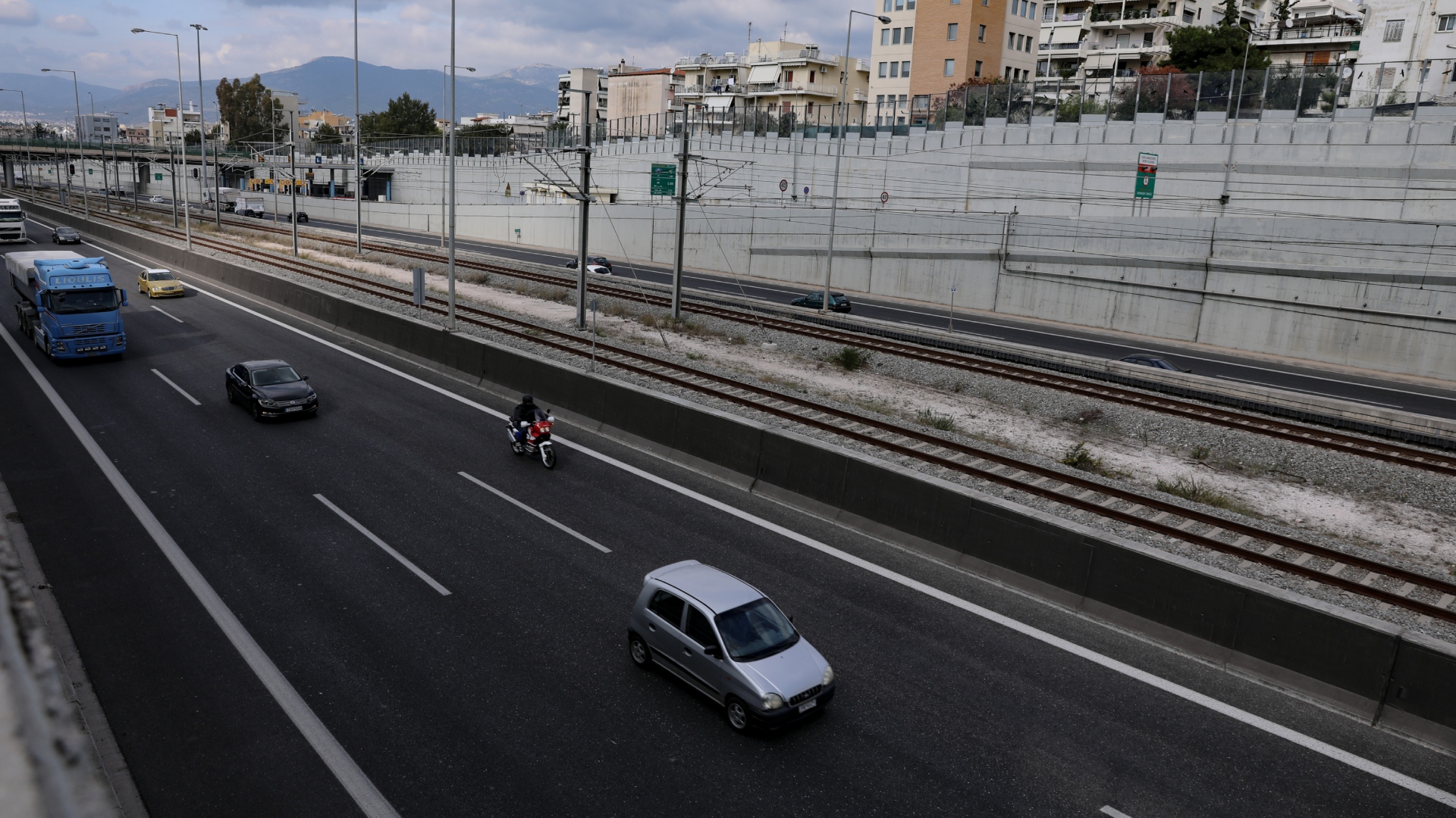 Σύλληψη 40χρονης για επαναλαμβανόμενη παράβαση στην Αττική Οδό
