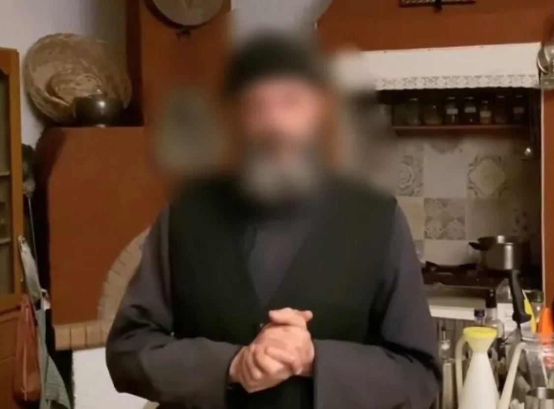 Συλλήψεις ιερέα YouTuber και συνεργατών για διακίνηση ναρκωτικών και μεταναστών