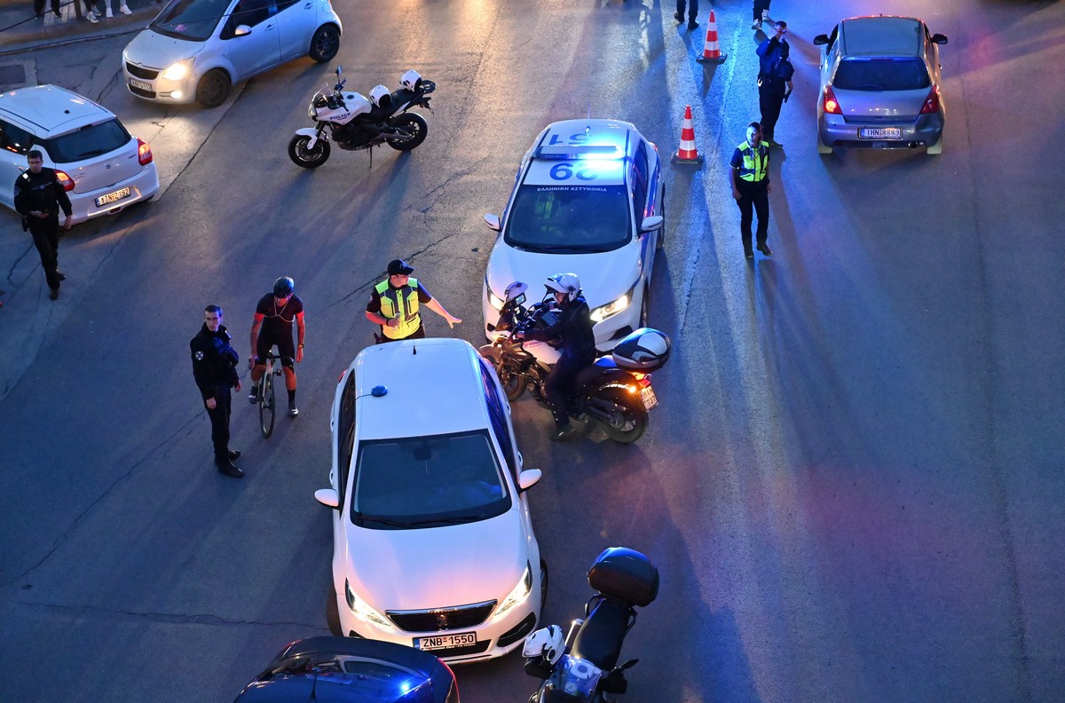 Θανατηφόρο τροχαίο στη Λούτσα: Οδηγός υπό την επήρεια αλκοόλ παρέσυρε και σκότωσε 24χρονο