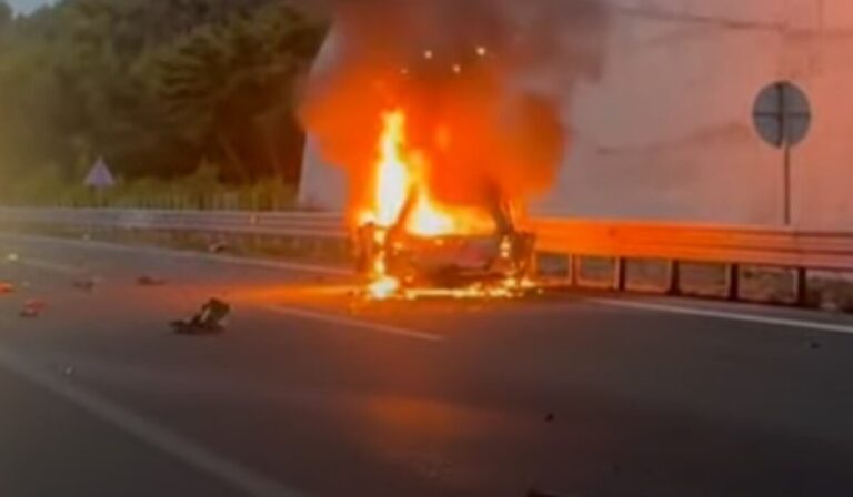 Τραγικό τροχαίο στην Ολυμπία Οδό: Δύο θάνατοι από αναστροφή 70χρονης οδηγού
